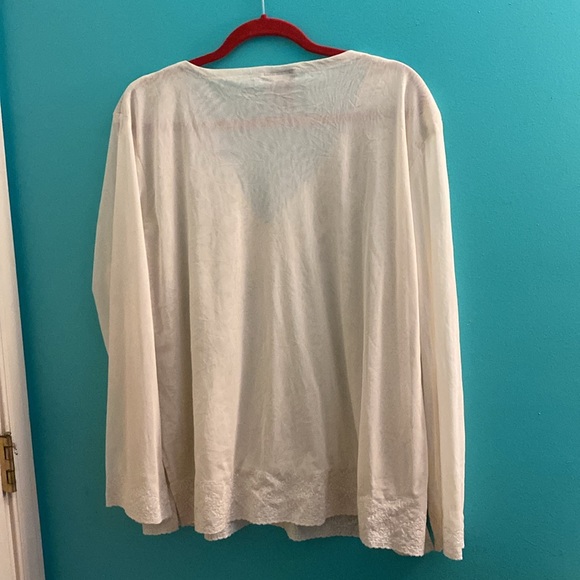 Beige long sleeve blouse.  1X NY Collection - Picture 5 of 5